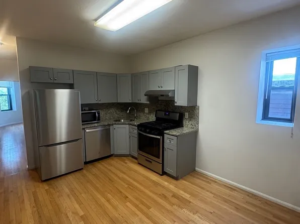3146 Washington St, Jamaica Plain, MA
