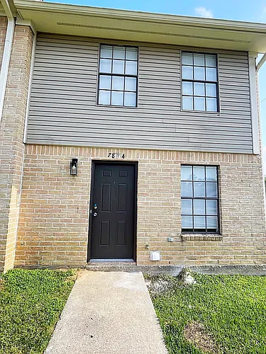 7874 Gladys Ave Photo 1