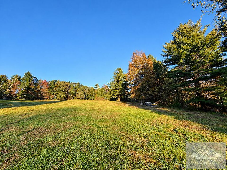 2nd image of 401 Cove Branch Rd