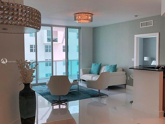 5th image of 7900 Harbor Island Dr APT 1006