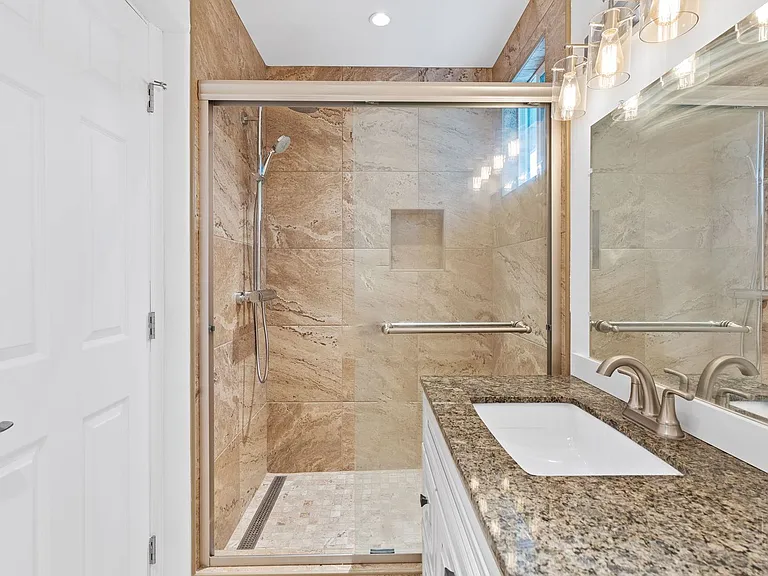 1543 Estee Ave — Photo 26