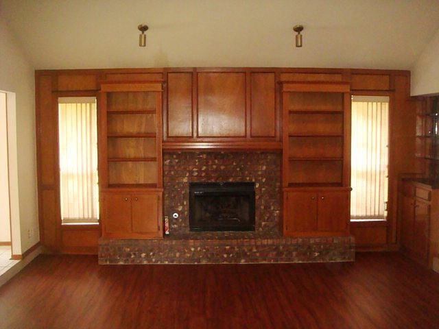 2nd image of 2131 Vanessa Dr