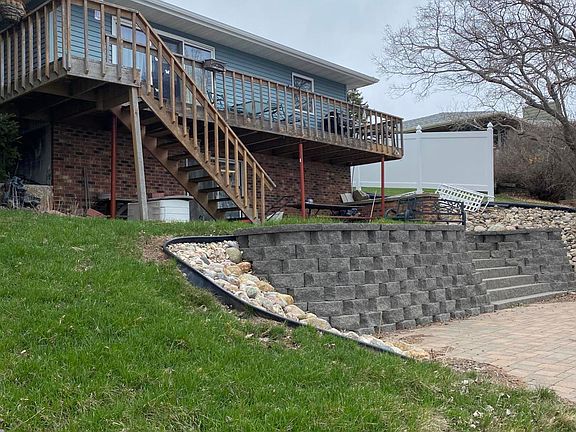 4th image of 1436 S Lake Dr