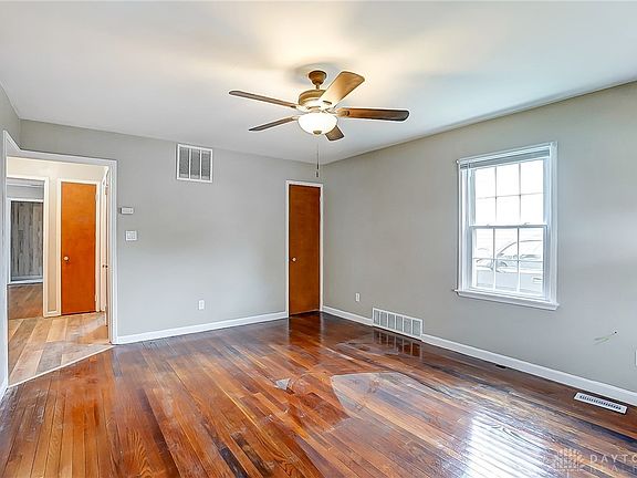 5th image of 1620 W High St