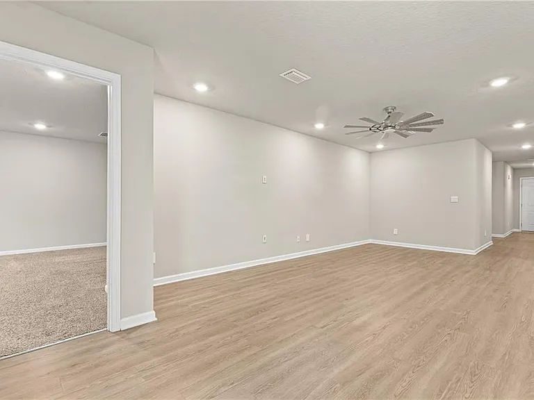6028 Creek Side Trl — Photo 2