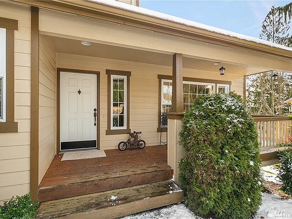 2nd image of 27605 NE 140th Ct