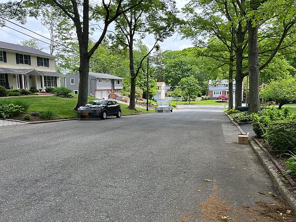 4th image of 6 Guthrie Ct
