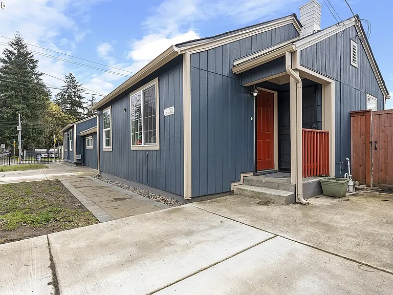 12132 SE Boise St #12132 — Photo 5