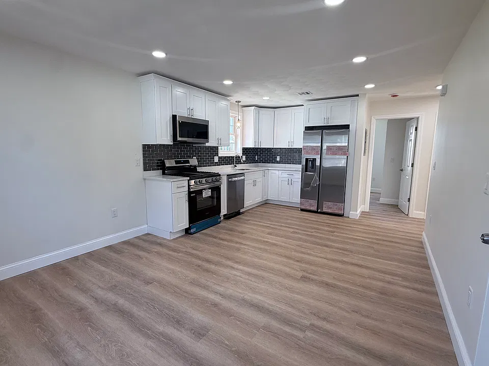 12 Price St #1
