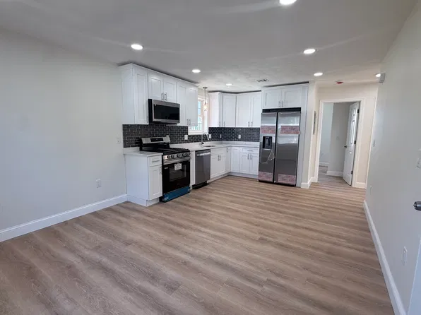 12 Price St #1, Providence, RI 02907