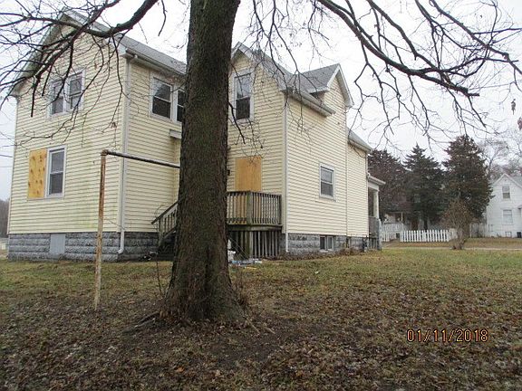 3rd image of 903 S 5th St