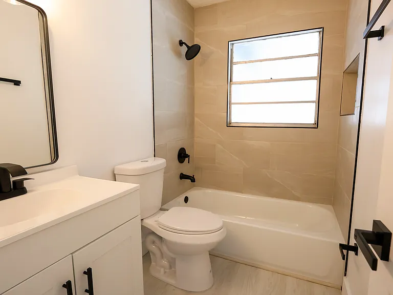 1810 Dixon Blvd — Photo 27