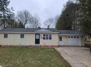 313 N East St, Boyne City, MI 49712