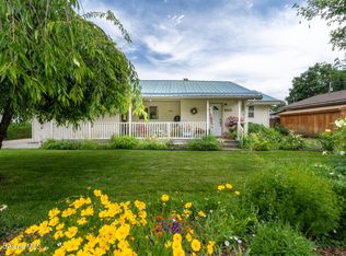 1212 N B St, Coeur D Alene, ID 83814