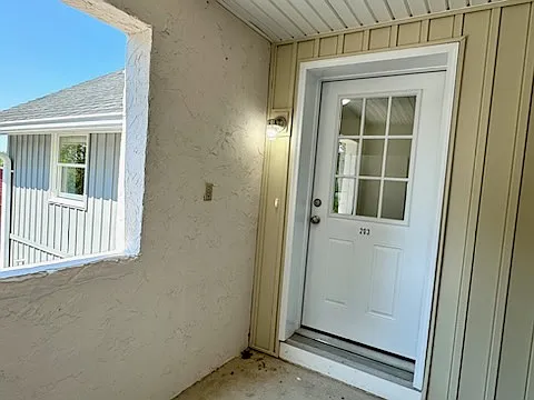 520 Snyder Ave #203 — Photo 4