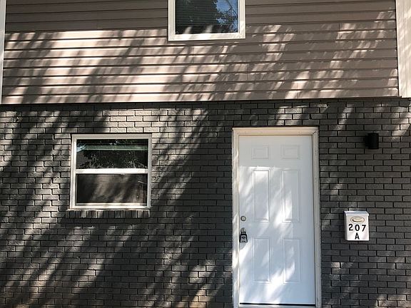 5th image of 207 & 209 S 13th St #2B-1BA-1136SQFT