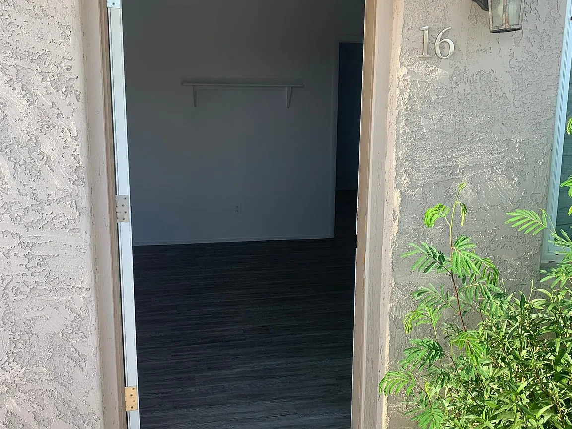 Apartment entry — apartment 16 at Foothills Villas.