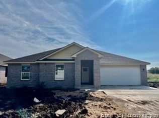 2704 Spring Creek St, Claremore, OK 74017