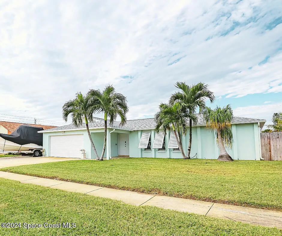 3 bed, 2.0 bath, 1602 sqft, $4,500 — Photo 1