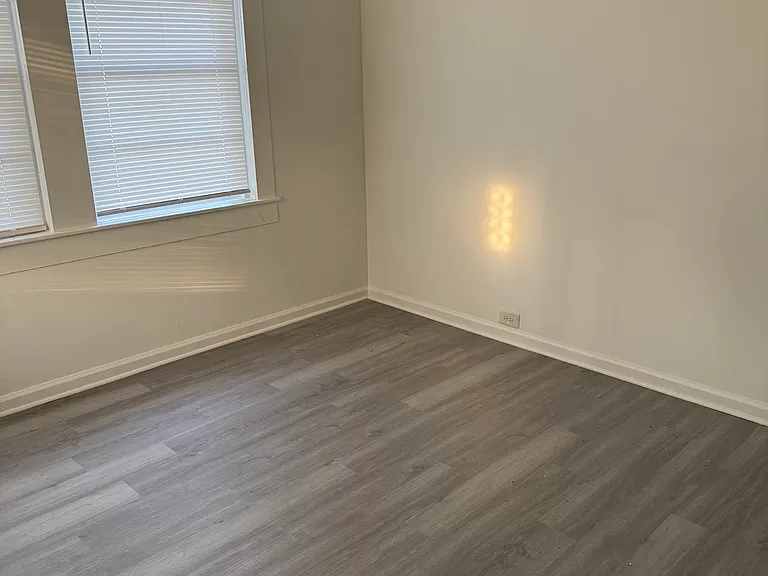 334 Williams Ave #B — Photo 10