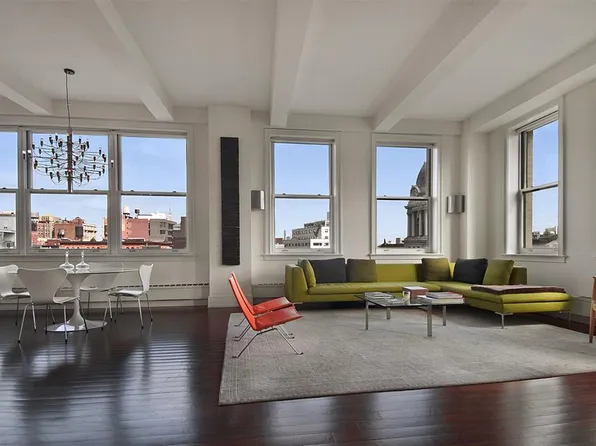 161 Grand Street image 1 of 6