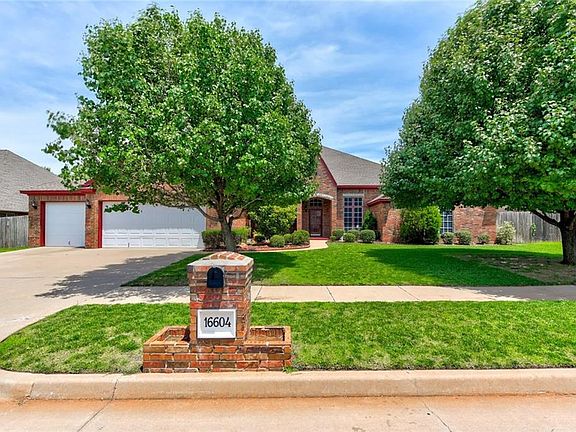 3rd image of 16604 Thorton Ln