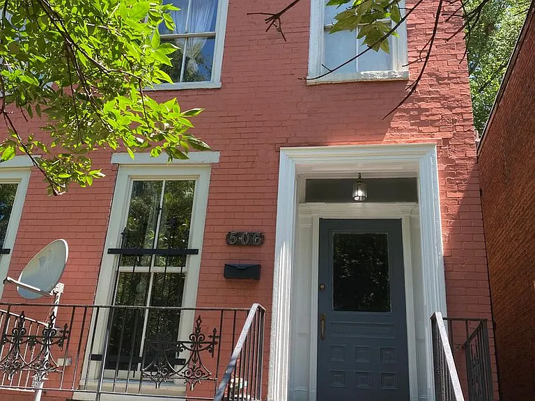 506 W Marshall St — Photo 14