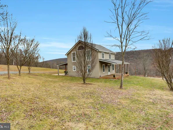 9951 Old Plank Rd, Robertsdale, PA 16674