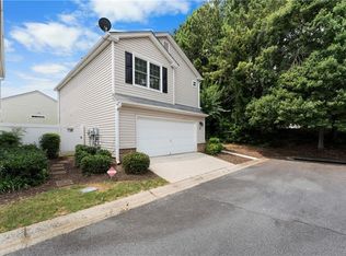 621 W Oaks Dr, Woodstock, GA 30188