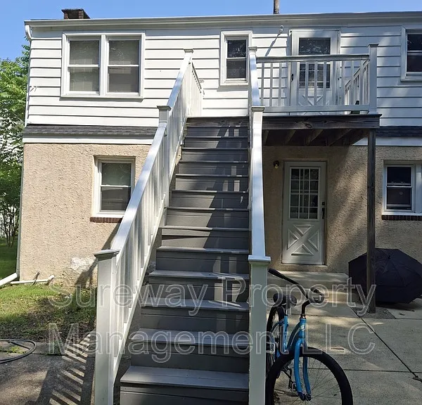 2008 Maple Ave #B — Photo 4