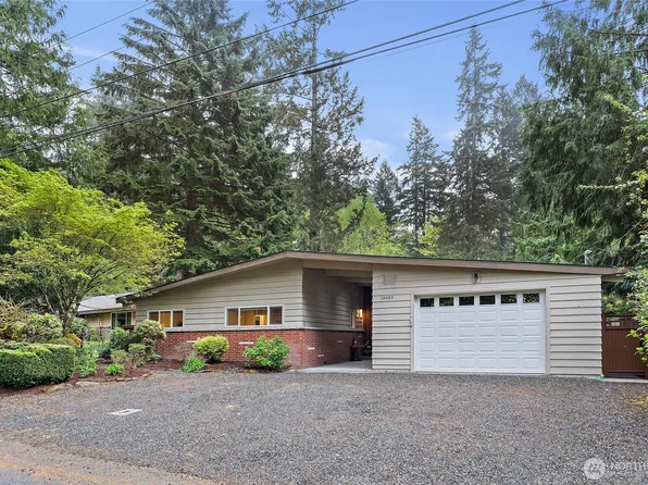 18483 47th Place NE, Lake Forest Park, WA 98155