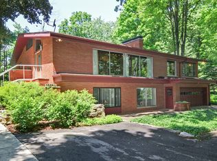 10565 Wildwood Ln, Richland, MI 49083
