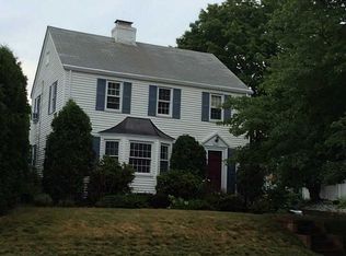 2407 Cranston St, Cranston, RI 02920