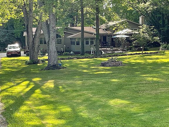 2nd image of 6171 Beach Rd