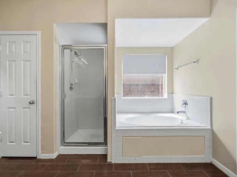 3821 Houston Lake Dr — Photo 24