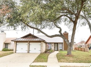 104 Vanessa Ln, Victoria, TX 77901
