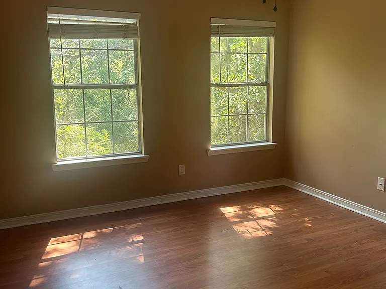 211 Coverdale Ln #211 — Photo 8