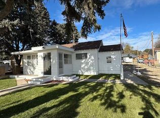 609 E 2nd St, Paxton, NE 69155