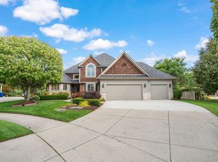 19312 River Valley Dr, Macomb, MI 48044