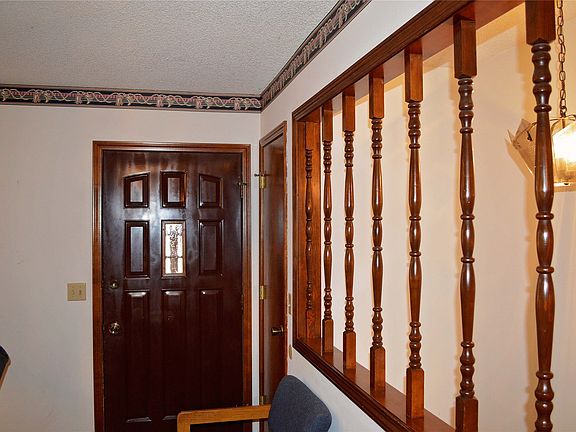 3rd image of 2913 Windmill Dr