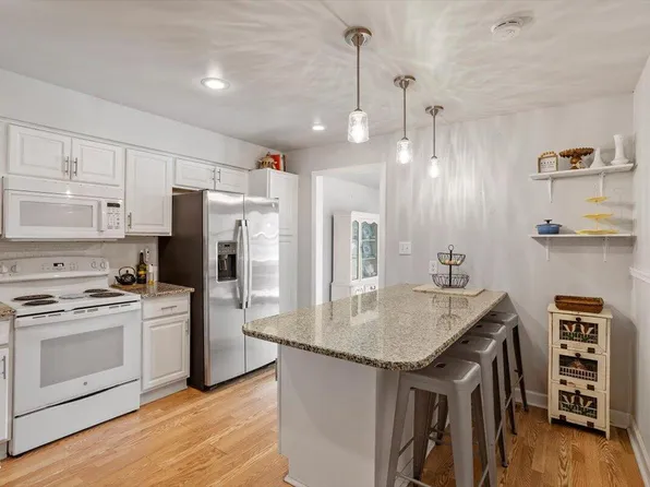 761 E Cardinal Dr, Fuquay Varina, NC 27526
