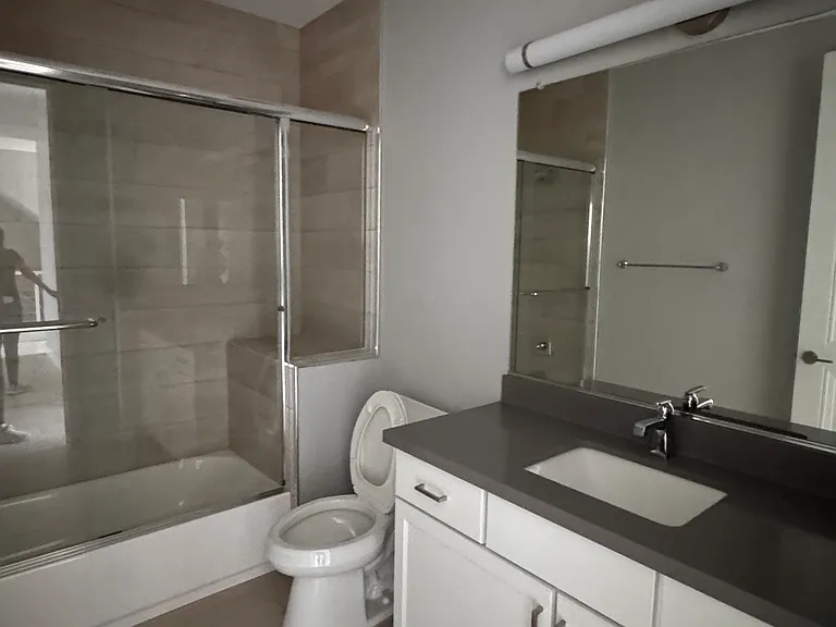 4525 N 40th St #9 — Photo 11