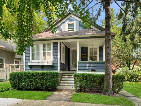 1315 Leonard Pl, Evanston, IL 60201