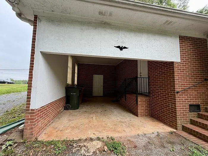 3720 S Providence Rd — Photo 21