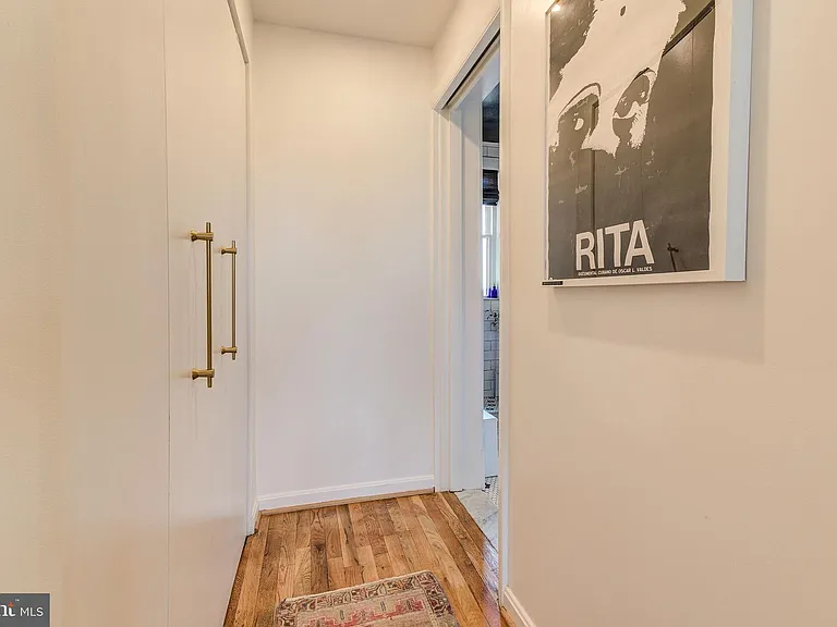 1915 16th St NW #701 — Photo 17