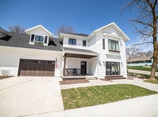 171 Linden Dr #A, Arnolds Park, IA 51331