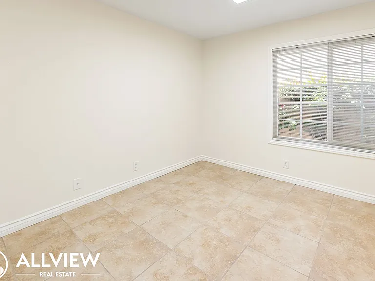 19 Fairdawn — Photo 27