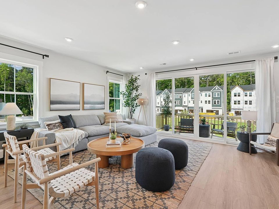 1st image of 1054 Zelkova Ln