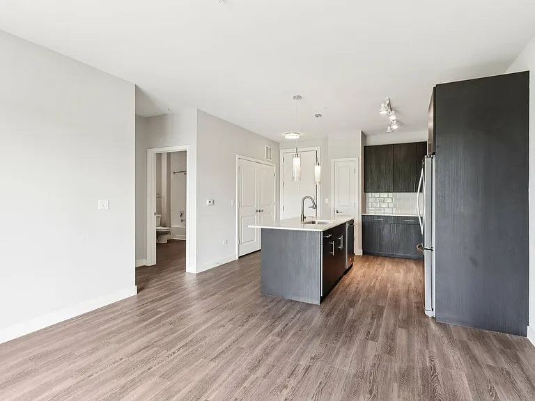 Woodview Apartments — Photo 24