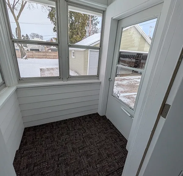 160 Guilford St — Photo 36